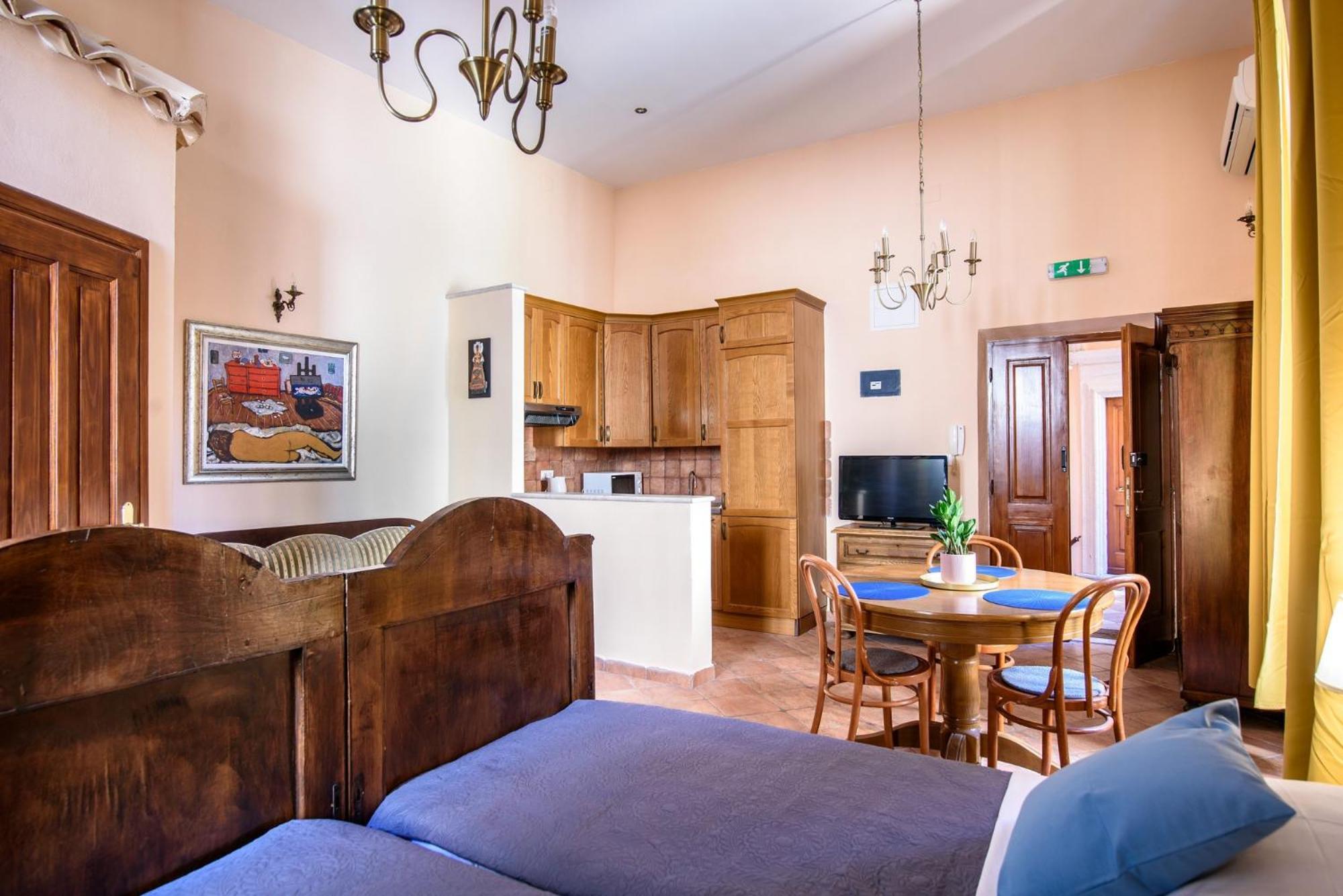 Amoret Apartman *