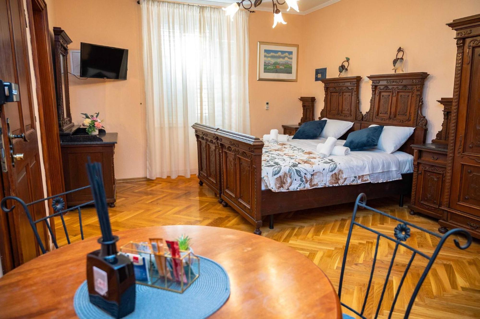 Amoret Apartman