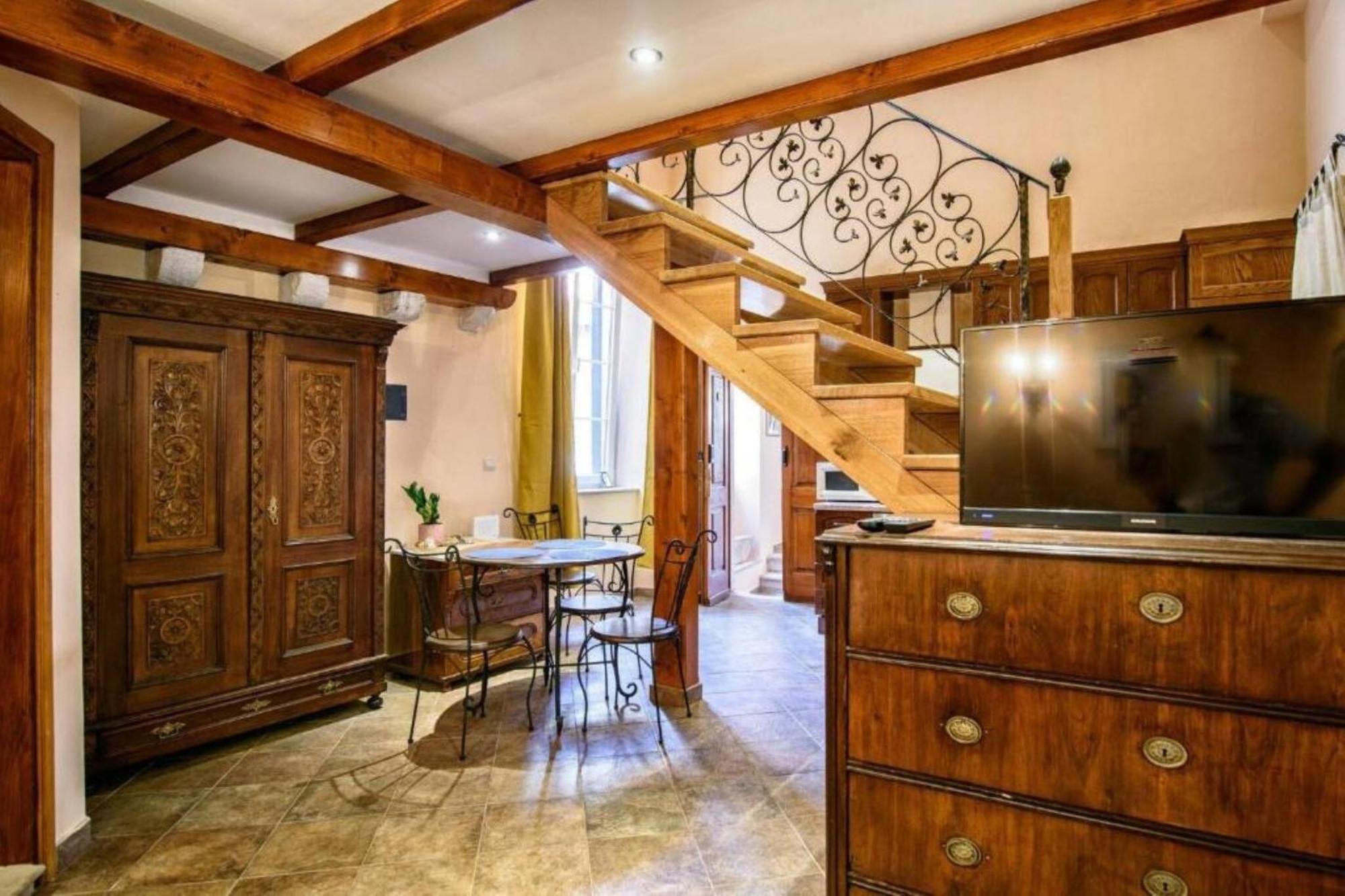 Apartman Amoret *