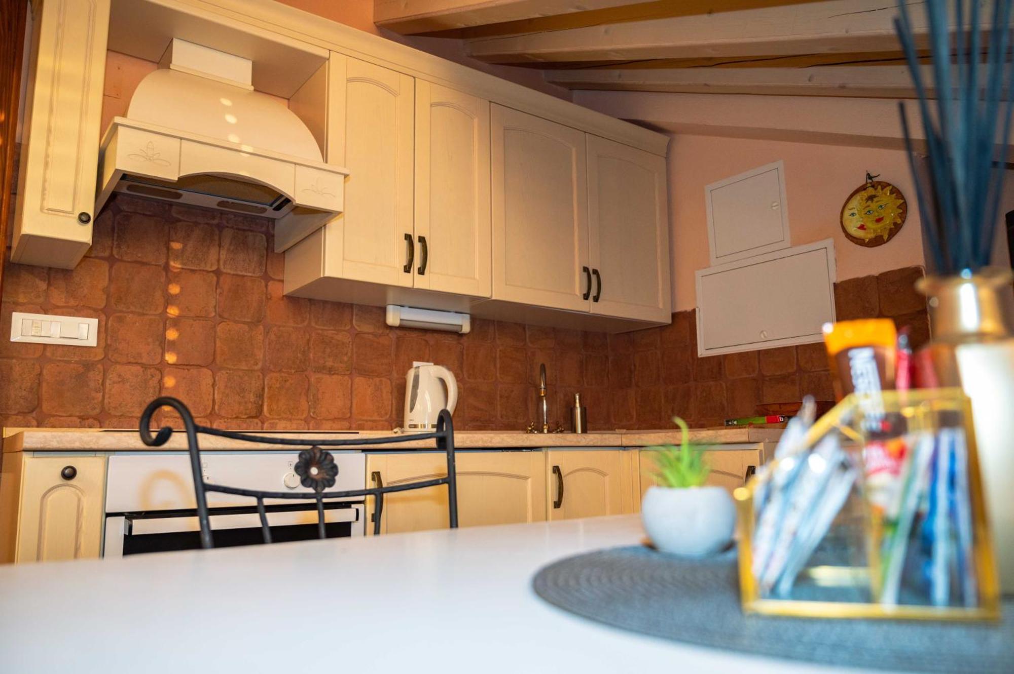 Amoret Apartman *