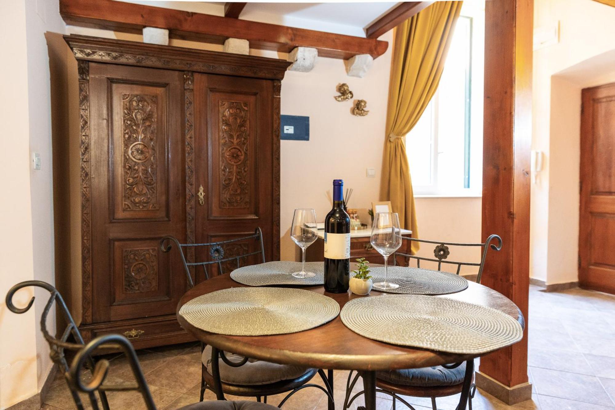 Apartment Amoret *